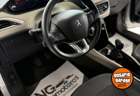 Autos - Peugeot 2008 2017 Nafta 64000Km - En Venta