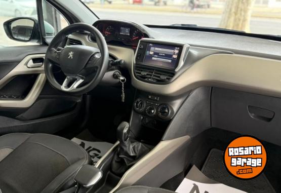 Autos - Peugeot 2008 2017 Nafta 64000Km - En Venta