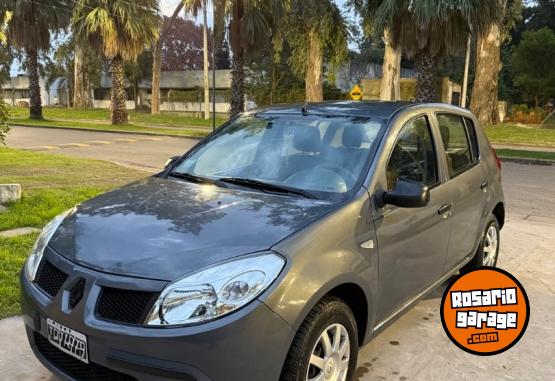 Autos - Renault Sandero 2010 Nafta 113000Km - En Venta