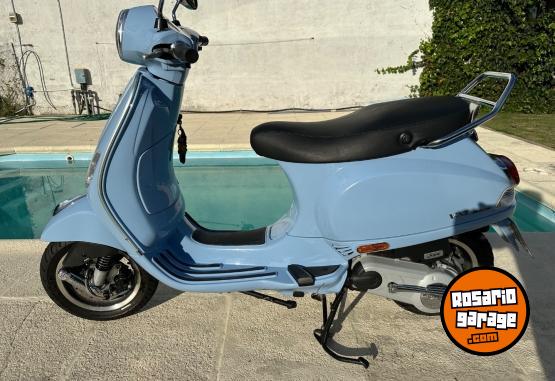Motos - Vespa VXL 150 2025 Nafta 5000Km - En Venta