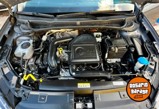 Autos - Volkswagen Nivus 200 CONFORLINE 2021 Nafta 98000Km - En Venta