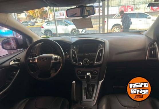 Autos - Ford FOCUS 5P 2.0 L TITANIUM 2013 Nafta 139822Km - En Venta