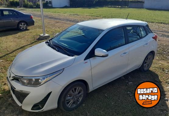 Autos - Toyota Yaris 2021 Nafta 75000Km - En Venta