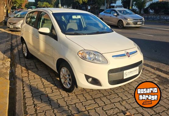 Autos - Fiat PALIO ATTRACTIVE 2015 Nafta 110000Km - En Venta