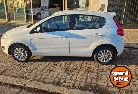 Autos - Fiat PALIO ATTRACTIVE 2015 Nafta 110000Km - En Venta