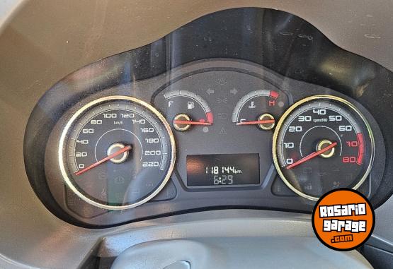 Autos - Fiat PALIO ATTRACTIVE 2015 Nafta 110000Km - En Venta