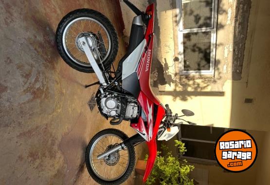 Motos - Honda Tornado 2018 Nafta 6500Km - En Venta