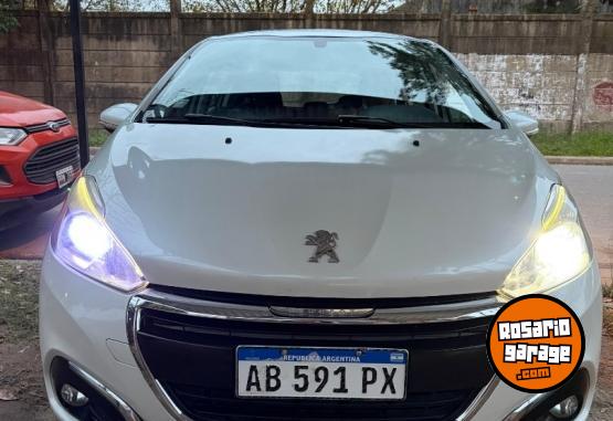 Autos - Peugeot 208 , allure 2017 Nafta 103Km - En Venta