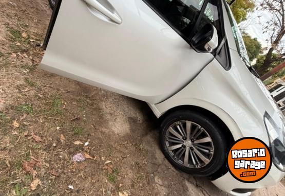 Autos - Peugeot 208 , allure 2017 Nafta 103Km - En Venta