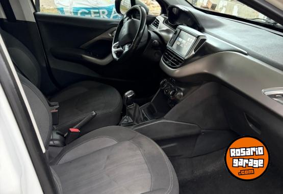 Autos - Peugeot 208 , allure 2017 Nafta 103Km - En Venta