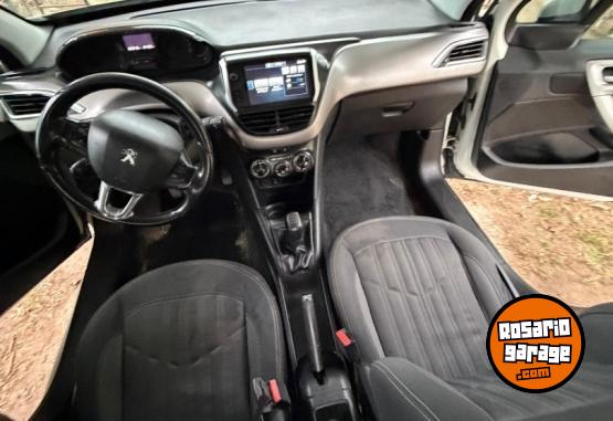 Autos - Peugeot 208 , allure 2017 Nafta 103Km - En Venta