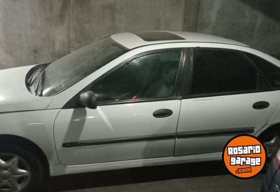 Autos - Renault Laguna 2001 Nafta 111111Km - En Venta