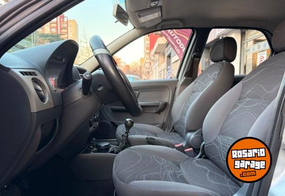 Autos - Fiat Palio Fire Top 2015 Nafta 67000Km - En Venta