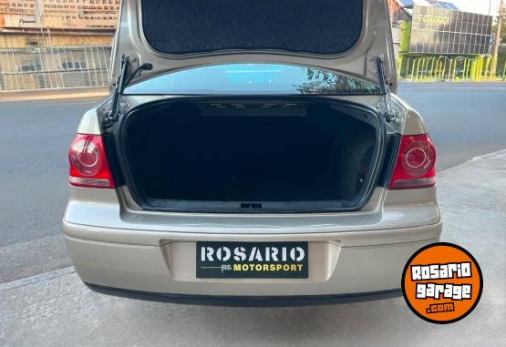 Autos - Volkswagen Bora 2013 Nafta 140000Km - En Venta