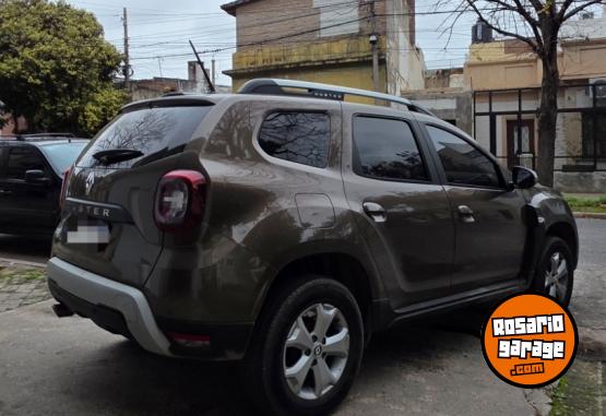 Autos - Renault Duster intens 2023 GNC 84000Km - En Venta
