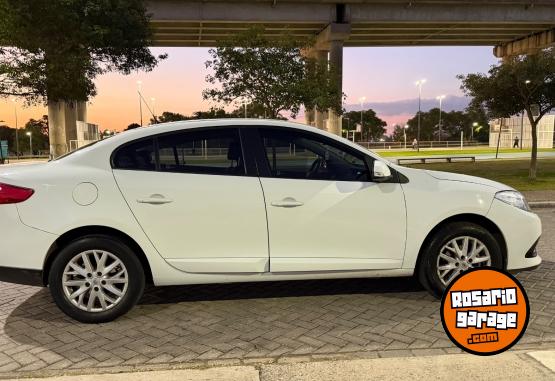Autos - Renault FLUENCE 1.6 DYNAMIQUE 2015 Nafta 114000Km - En Venta