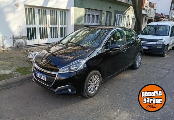 Autos - Peugeot Allure Nav 2016 Nafta 117000Km - En Venta