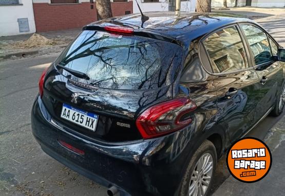 Autos - Peugeot Allure Nav 2016 Nafta 117000Km - En Venta