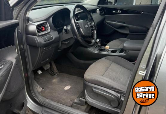 Camionetas - Kia Sorento EX 2.4 2018 Nafta 133000Km - En Venta
