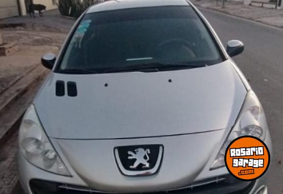 Autos - Peugeot 207 2011 GNC 155000Km - En Venta
