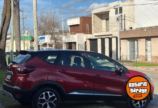 Autos - Renault Captur intense 2017 Nafta 150000Km - En Venta