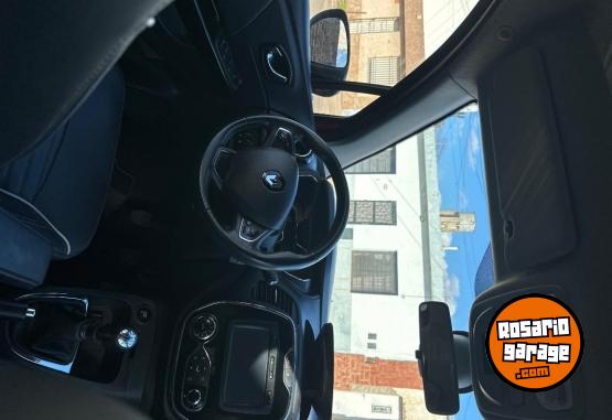 Autos - Renault Captur intense 2017 Nafta 150000Km - En Venta