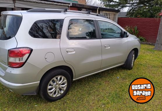 Autos - Chevrolet Spin LTZ 7 asientos 2017 Nafta 62000Km - En Venta