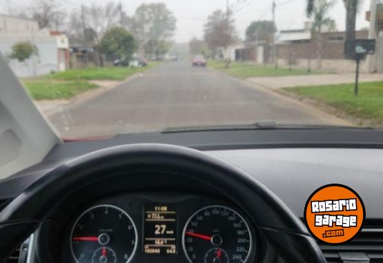 Utilitarios - Volkswagen Suran cross 2013 Nafta 102000Km - En Venta
