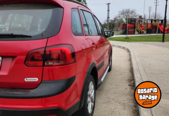 Utilitarios - Volkswagen Suran cross 2013 Nafta 102000Km - En Venta