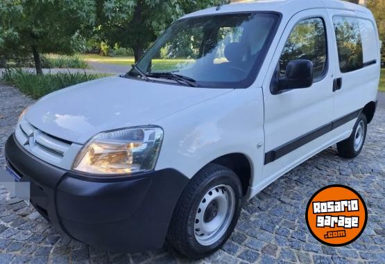 Utilitarios - Citroen Berlingo mixta 1ra mano 2017 Diesel 155000Km - En Venta