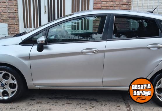 Autos - Ford FIESTA KD TITANIUM 2013 Nafta 196000Km - En Venta