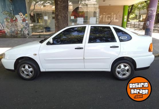 Autos - Volkswagen Polo 1999 GNC 154000Km - En Venta