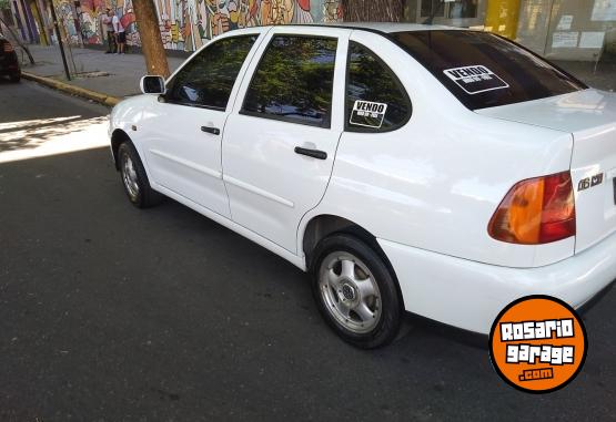 Autos - Volkswagen Polo 1999 GNC 154000Km - En Venta