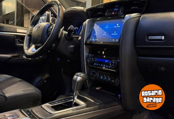 Camionetas - Toyota SW4 SRX 2025 Diesel 32000Km - En Venta