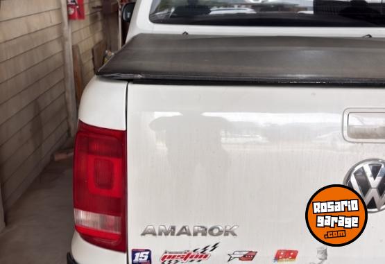Camionetas - Volkswagen Amarok 2.0 TDI 4X2 2017 Diesel 140000Km - En Venta