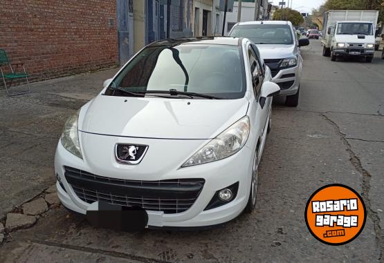 Autos - Peugeot 207 2012 Nafta 106000Km - En Venta