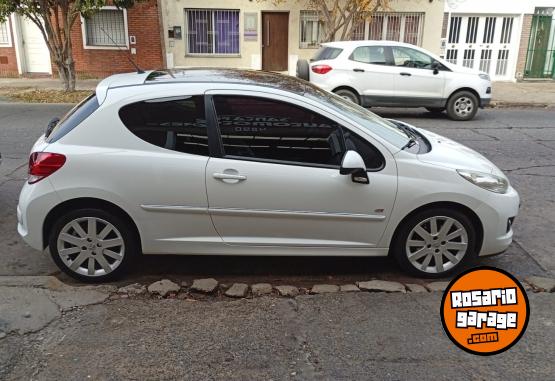 Autos - Peugeot 207 2012 Nafta 106000Km - En Venta
