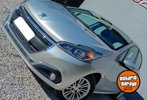 Autos - Peugeot 208 ALLURE NAV 1.5 2017 Nafta 111000Km - En Venta