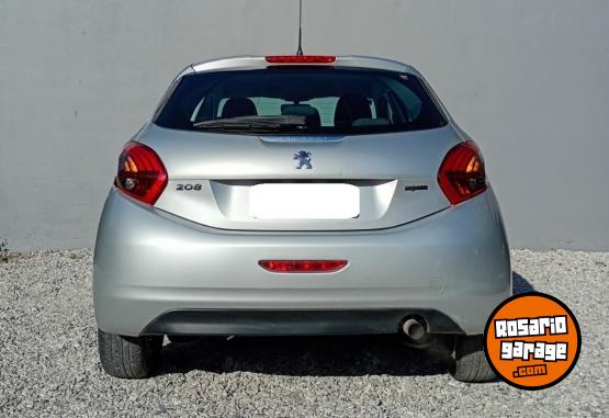Autos - Peugeot 208 ALLURE NAV 1.5 2017 Nafta 111000Km - En Venta