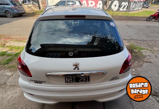 Autos - Peugeot 2013/ 207 compact 1.4 2013 Nafta 120000Km - En Venta