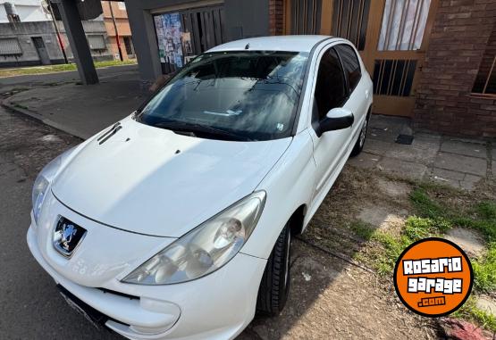 Autos - Peugeot 2013/ 207 compact 1.4 2013 Nafta 120000Km - En Venta