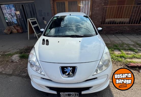 Autos - Peugeot 2013/ 207 compact 1.4 2013 Nafta 120000Km - En Venta
