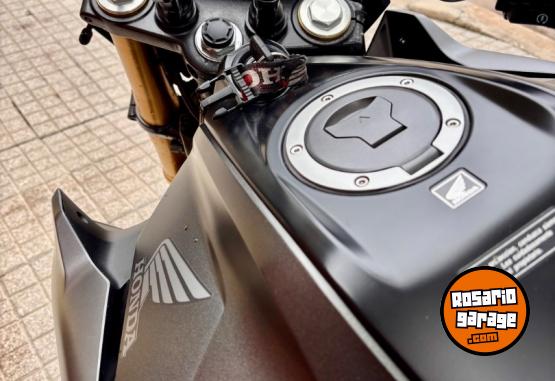 Motos - Honda CB 300 2025 Nafta 6000Km - En Venta