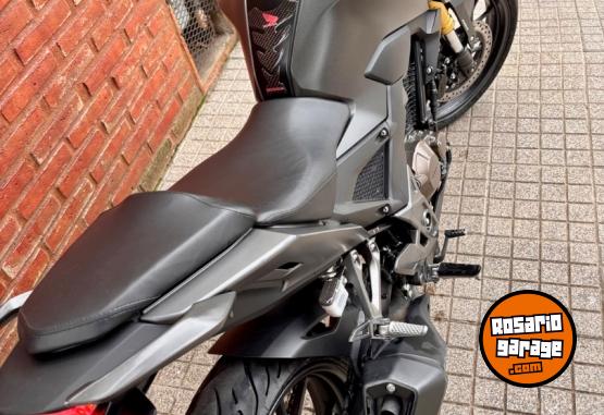 Motos - Honda CB 300 2025 Nafta 6000Km - En Venta