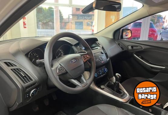 Autos - Ford FOCUS S 2017 Nafta 143516Km - En Venta