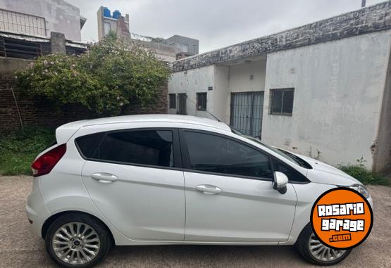 Autos - Ford Fiesta Kinetic SE 2016 Nafta 135000Km - En Venta