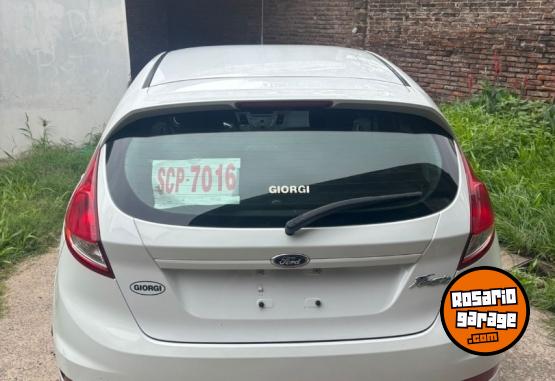 Autos - Ford Fiesta Kinetic SE 2016 Nafta 135000Km - En Venta