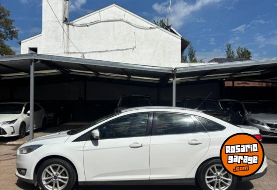 Autos - Ford Focus S 1.6 2016 GNC 105000Km - En Venta
