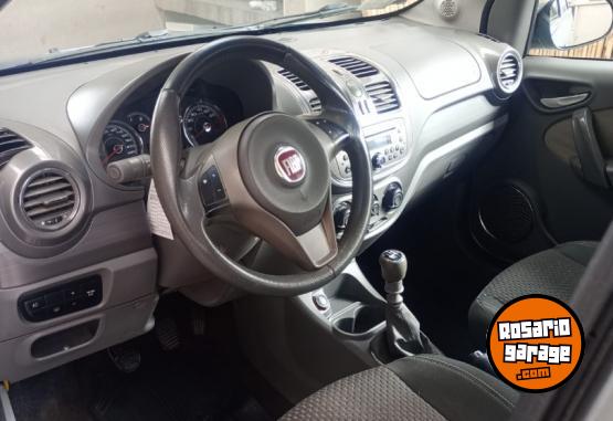 Autos - Fiat Grand Siena Essence 1.6 2013 Nafta 203000Km - En Venta