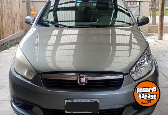 Autos - Fiat Grand Siena Essence 1.6 2013 Nafta 203000Km - En Venta